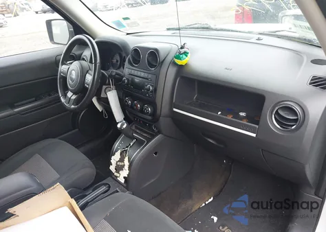 2017 Jeep Patriot Latitude из США, поврежденный, VIN 1C4NJRFB0HD137332